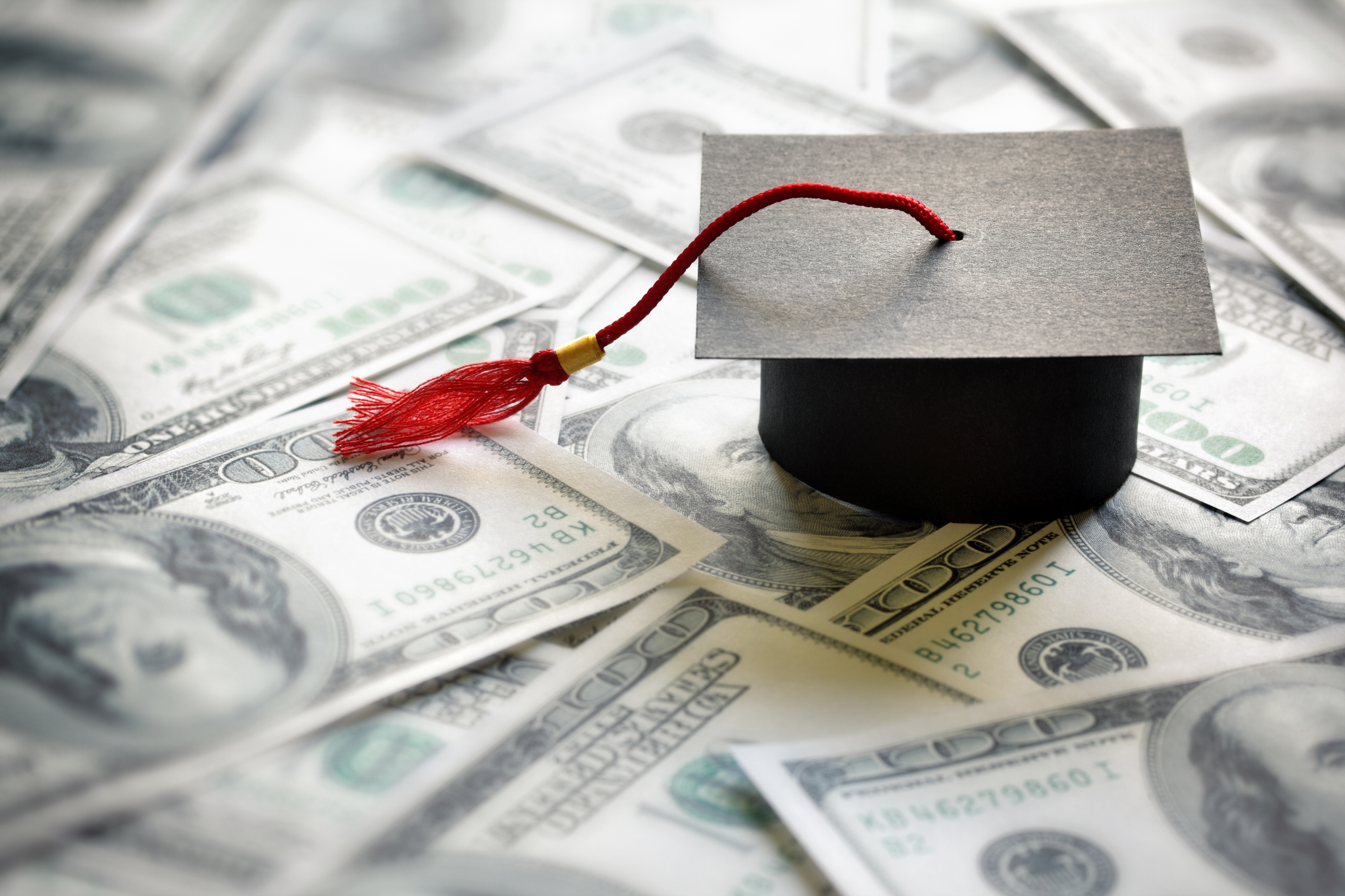 Strategies for Graduating College Early to Save Money